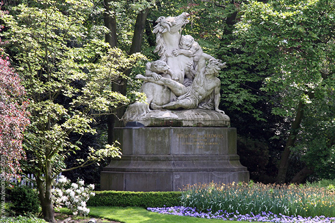 Sculpture at the Zoo