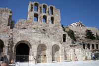 Fassade des Odeon des Herodes Attikus