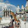 Chimneys on the Casa Batll�