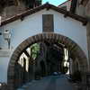 Arch in Calle de Caballeros, Poble Espanyol