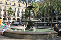 Fontaine des Trois Grâces, Place royale, Barcelone