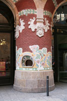 Een van de zuilen van het Palau de la Musica Catalana