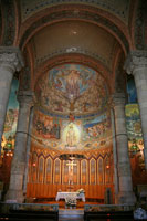 Interieur van de crypte van de Temple del Sagrat Cor, Tibidabo
