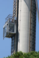 Aufzug zur Aussichtsplattform des Torre de Collserola
