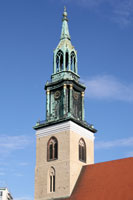 Le clocher de l'église Sainte-Marie à Berlin