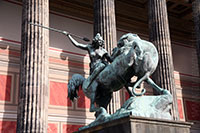 Statue in front of the Altes Museum