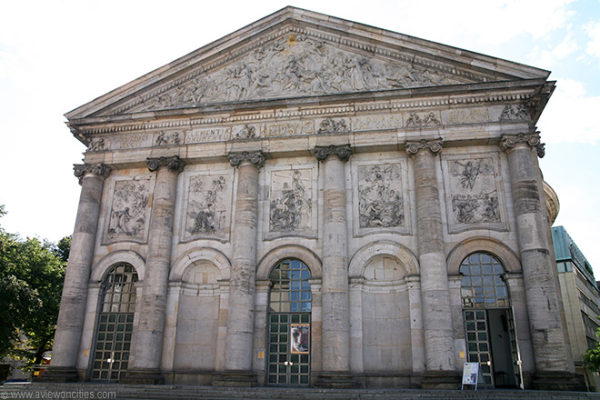 St.-Hedwigs Cathedral, Bebelplatz, Berlin