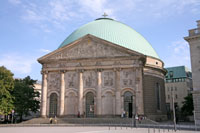 Cathédrale Sainte-Hedwige, Bebelplatz
