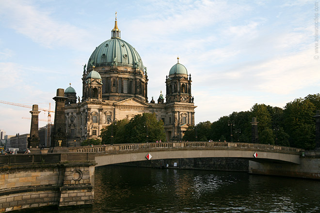 Friedrichbr&uuml;cke and Berlin Cathedral