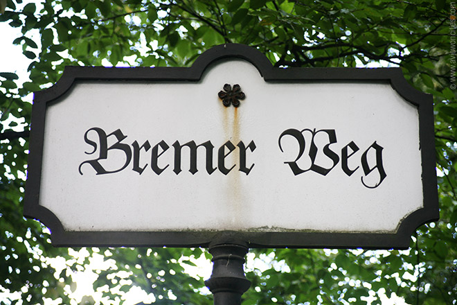 Bremer Weg street nameplate, Tiergarten