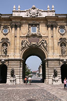 Lions' Gate, Budapest