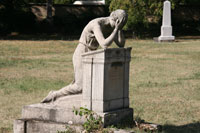Rouwende figuur, Kerepesi begraafplaats