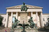 János Arany Denkmal