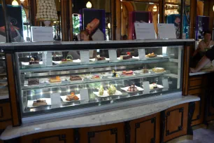 Café Gerbeaud, Pastry showcase, Budapest