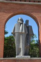 Karl Marx en Friedrich Engels, Mementopark