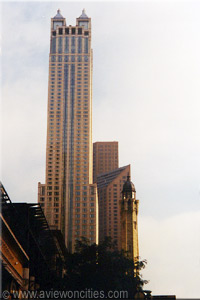900 North Michigan Avenue, Chicago