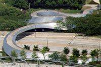 Gehry's pedestrian bridge in the Millennium Park, Chicago