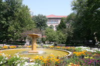 Fountain in Chicago's Washington Square Park