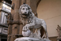 Leeuwenstandbeeld aan de Loggia dei Lanzi