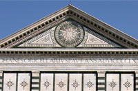 Fronton van de Santa Maria Novella kerk in Florence