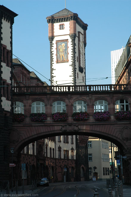 Rathausturm and Seufzerbr�cke
