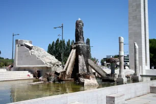 Monumento ao 25 de Abril, Parque Eduardo VII, Lisbon