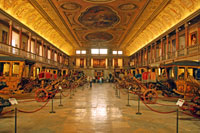 Salle principale du Musée national des Carrosses