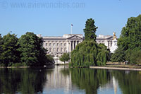 Le Palais de Buckingham vu depuis St James's Park