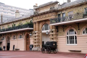 Central quadrangle of the Royal Mews in London