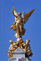 Victoria Monument London