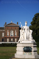 Standbeeld van koningin Victoria, Kensington Palace, Kensington Gardens