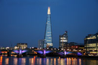 Le Shard à Londre de nuit