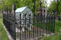 Tombe van Frederick Leyland, Brompton Cemetery, Londen