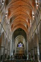 Het middenschip van de kathedraal van Southwark in Londen