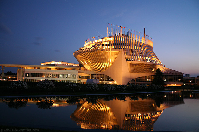 Montr al Casino at night