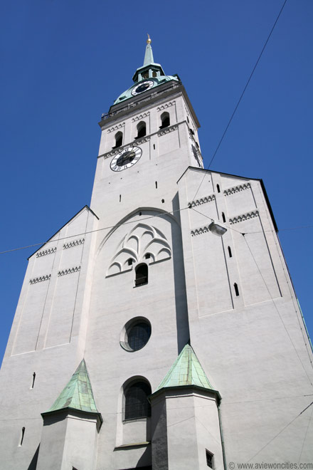 Front facade of the Peterskirche
