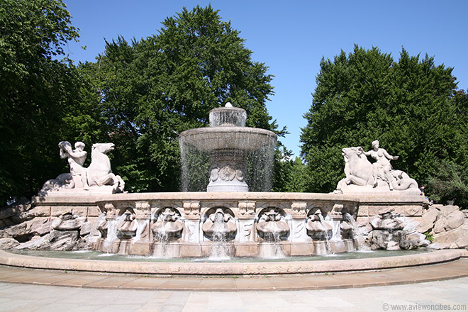 New Century BMW >> Wittelsbach Fountain, Munich New Century BMW >> Wittelsbach Fountain, Munich