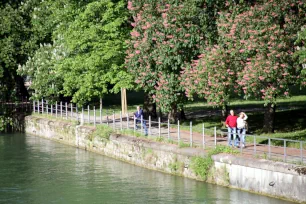 The banks of the Isar River, Munich