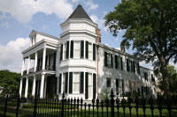 Women's Guild Opera House, Garden District