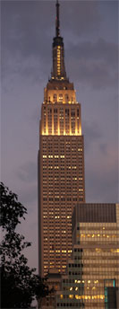 Empire State Building in der Dämmerung
