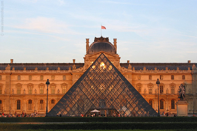 Louvre Pyramid