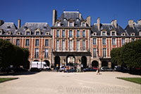 Place des Vosges, Paris