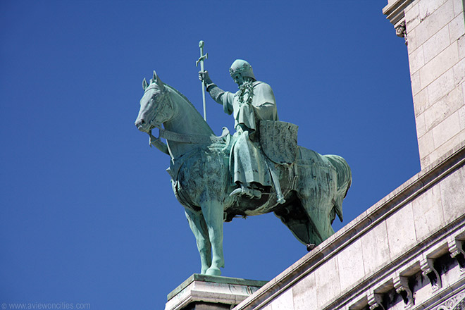 Statue on the Sacr�-Coeur