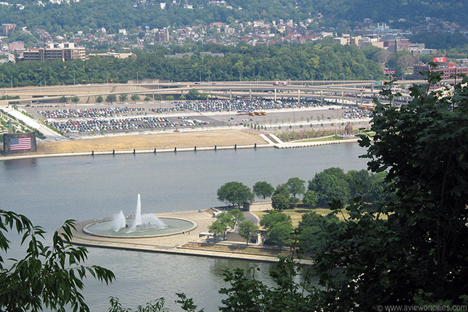 Point State Park seen from South Side