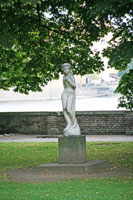 Statue im Kampa-Park, Prag