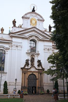 Gevel van de Strahovkerk in Praag