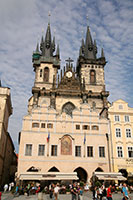 Týnkerk en Týnschool, Plein Oude Stad