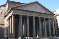 Le Portique du Panthéon à Rome