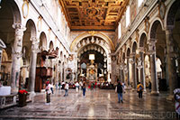 Innere der Santa Maria in Aracoeli Kirche in Rom