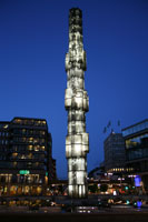Kristalvertikalaccent, Sergels Torg